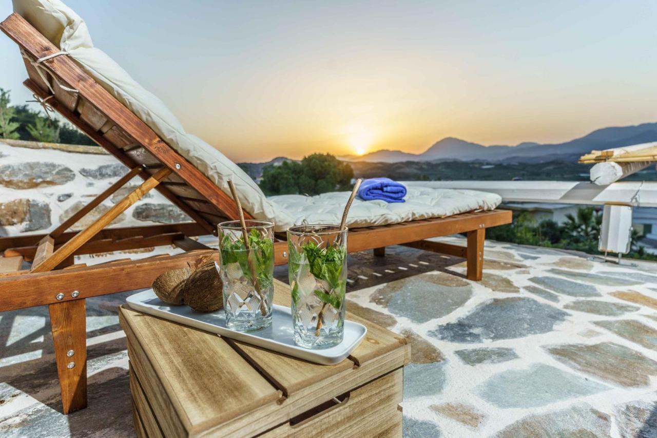 Villa Simantiri Pombia エクステリア 写真