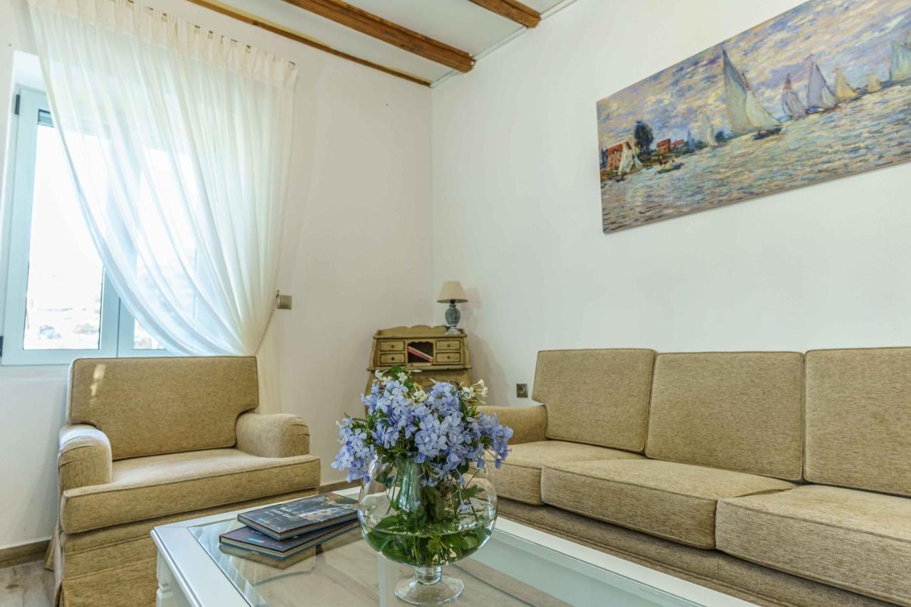 Villa Simantiri Pombia エクステリア 写真