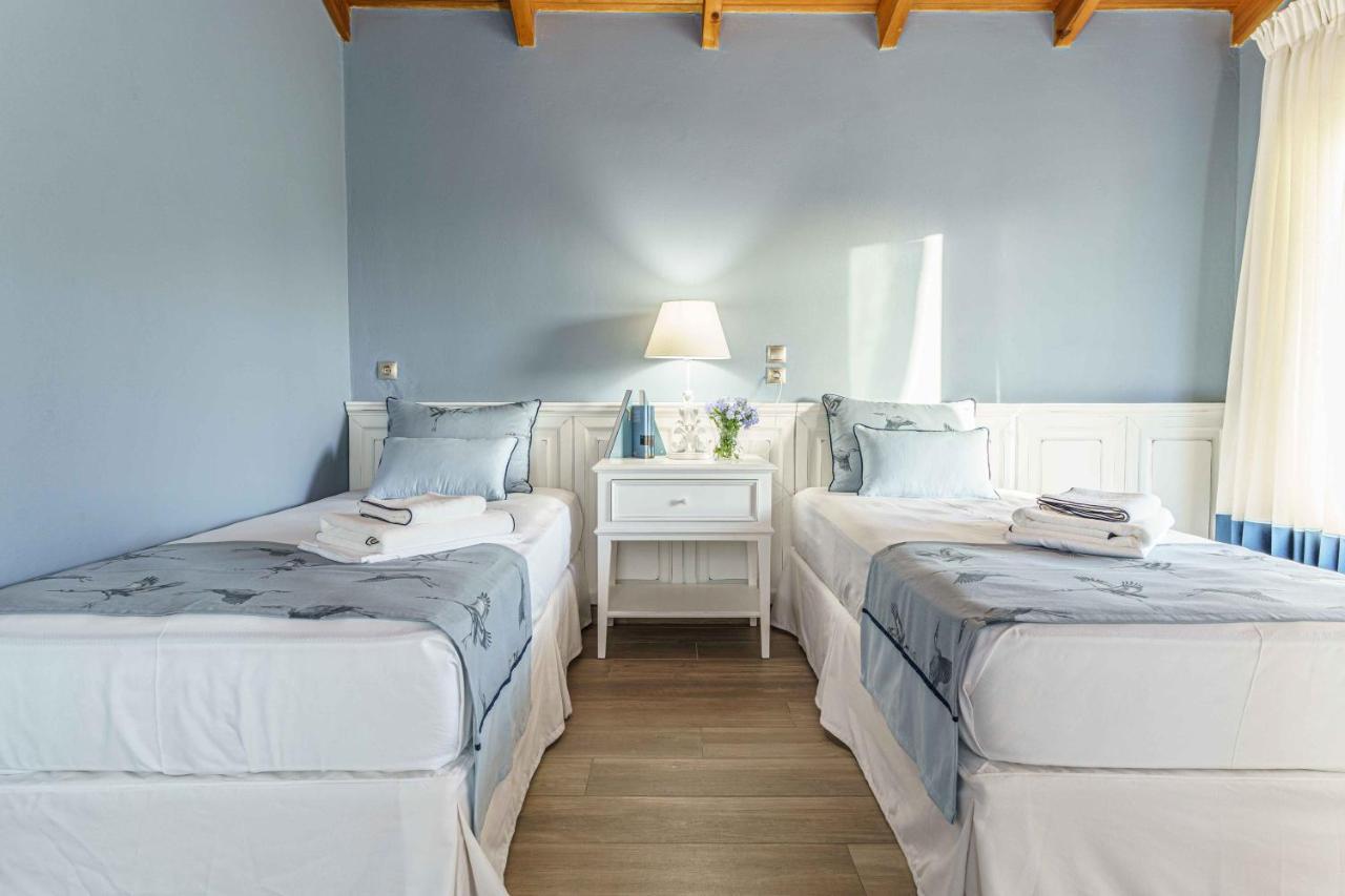 Villa Simantiri Pombia エクステリア 写真